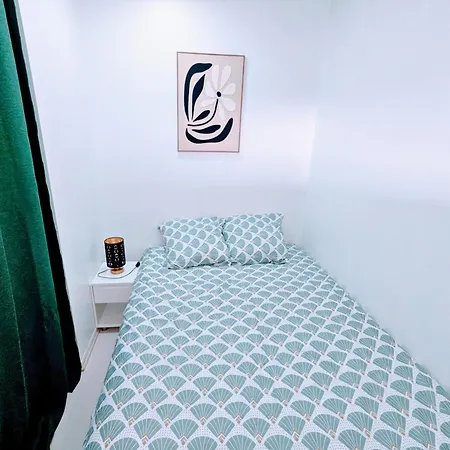 O Pti' Proche Centre, Gare Et Thermes, Parking