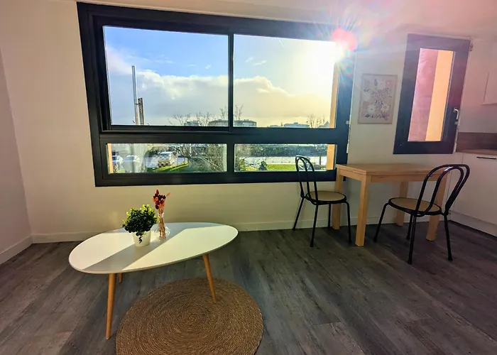 Appartement O Pti' Proche Centre, Gare Et Thermes, Parking